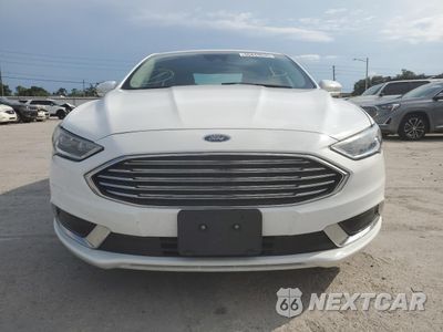 Piąte zdjęcie samochodu w środku: 2018 FORD FUSION SE HYBRID VIN:3FA6P0LU8JR178461 - miniatura