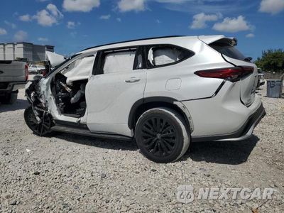 Drugie zdjęcie samochodu z przodu: 2023 TOYOTA HIGHLANDER L VIN:5TDKDRAH4PS028056 - miniatura