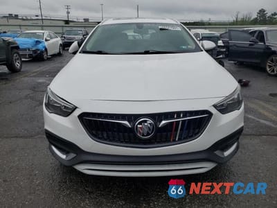 Piąte zdjęcie samochodu w środku: 2018 BUICK REGAL TOURX ESSENCE VIN:W04GV8SX3J1178080 - miniatura