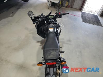 Zdjęcie 6 z 10 samochodu: 2025 HONDA GROM 125 VIN:MLHJC9217S5303270 - miniatura