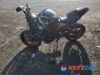 Trzecie zdjęcie samochodu z tyłu: 2023 KAWASAKI ZR900 F VIN:ML5ZRDF11PDA59160 - miniatura