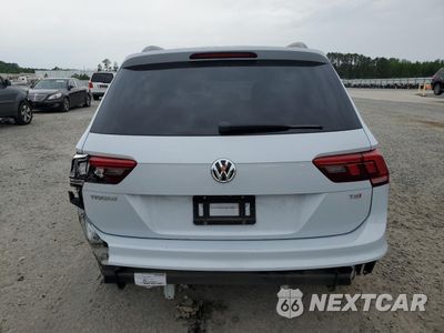 Zdjęcie 6 z 15 samochodu: 2018 VOLKSWAGEN TIGUAN S VIN:3VV1B7AX1JM022477 - miniatura