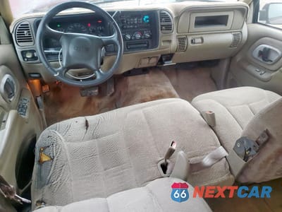 Zdjęcie 8 z 12 samochodu: 1998 GMC SIERRA C3500 VIN:1GTGC33J4WF072563 - miniatura