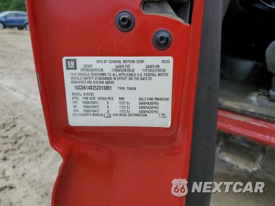 Zdjęcie 12 z 14 samochodu: 2005 CHEVROLET SILVERADO K1500 VIN:1GCEK14X25Z313051 - miniatura