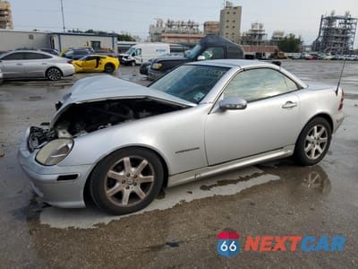 2001 MERCEDES-BENZ SLK 230 KOMPRESSOR WDBKK49F31F176345 - główne zdjęcie licytacji z USA - miniatura