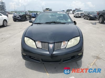 Piąte zdjęcie samochodu w środku: 2005 PONTIAC SUNFIRE VIN:3G2JB12F25S140383 - miniatura