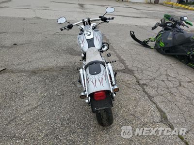 Czwarte zdjęcie samochodu z boku: 2010 HARLEY-DAVIDSON FXDF VIN:1HD1GY411AC322937 - miniatura