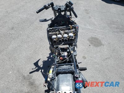 Zdjęcie 6 z 9 samochodu: 1998 SUZUKI GSX750 F VIN:JS1GR7GA0W2100683 - miniatura