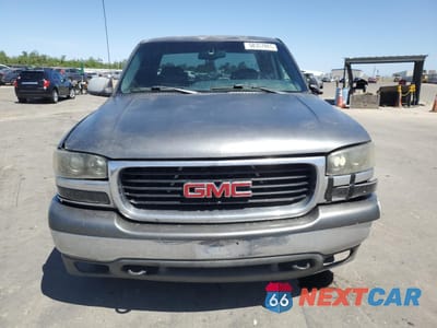 Piąte zdjęcie samochodu w środku: 1999 GMC NEW SIERRA C1500 VIN:2GTEC19T9X1529493 - miniatura