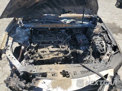 Zdjęcie 11 z 11 samochodu: 2019 TOYOTA CAMRY L VIN:4T1B11HK5KU755024 - miniatura