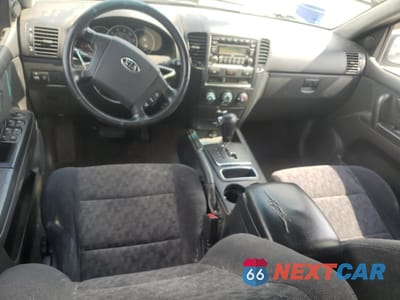 Zdjęcie 8 z 14 samochodu: 2007 KIA SORENTO EX VIN:KNDJD736475687272 - miniatura