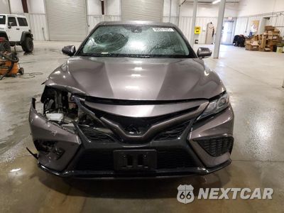 Piąte zdjęcie samochodu w środku: 2023 TOYOTA CAMRY SE NIGHT SHADE VIN:4T1G11BK7PU089192 - miniatura