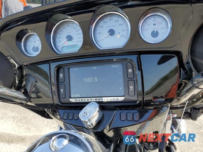 Zdjęcie 7 z 9 samochodu: 2016 HARLEY-DAVIDSON FLHXS STREET GLIDE SPECIAL VIN:1HD1KRM32GB621356 - miniatura