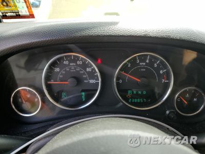 Zdjęcie 9 z 14 samochodu: 2013 JEEP WRANGLER UNLIMITED SAHARA VIN:1C4HJWEG4DL583914 - miniatura