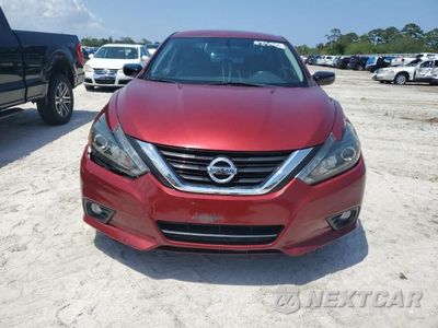 Piąte zdjęcie samochodu w środku: 2017 NISSAN ALTIMA 2.5 VIN:1N4AL3AP1HC474340 - miniatura