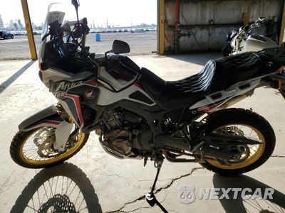 Trzecie zdjęcie samochodu z tyłu: 2017 HONDA CRF1000 VIN:JH2SD04H9HK000468 - miniatura