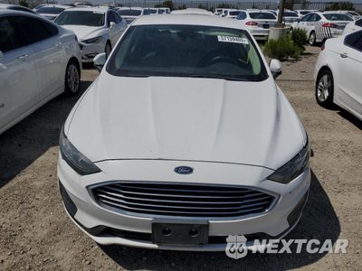 Piąte zdjęcie samochodu w środku: 2019 FORD FUSION SE VIN:3FA6P0LU6KR263977 - miniatura