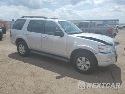 Czwarte zdjęcie samochodu z boku: 2010 FORD EXPLORER XLT VIN:1FMEU7DE1AUA28405 - miniatura