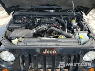 Zdjęcie 12 z 14 samochodu: 2011 JEEP WRANGLER UNLIMITED SAHARA VIN:1J4BA5H12BL592545 - miniatura