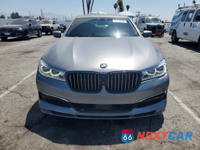 Piąte zdjęcie samochodu w środku: 2017 BMW ALPINA B7 VIN:WBA7F2C59HG543797 - miniatura