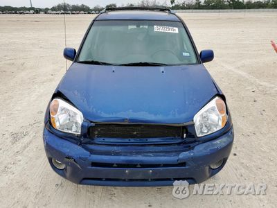Piąte zdjęcie samochodu w środku: 2004 TOYOTA RAV4 VIN:JTEGD20V440028671 - miniatura