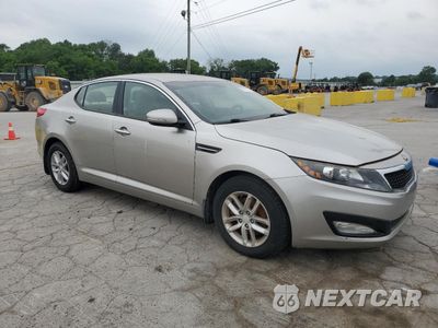 Czwarte zdjęcie samochodu z boku: 2013 KIA OPTIMA LX VIN:5XXGM4A73DG237723 - miniatura