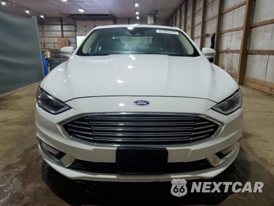 Piąte zdjęcie samochodu w środku: 2017 FORD FUSION SE HYBRID VIN:3FA6P0LU4HR410130 - miniatura