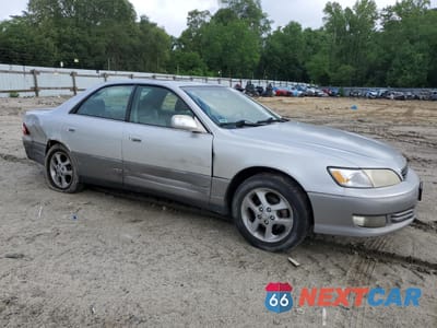 Czwarte zdjęcie samochodu z boku: 2001 LEXUS ES 300 VIN:JT8BF28G410325142 - miniatura