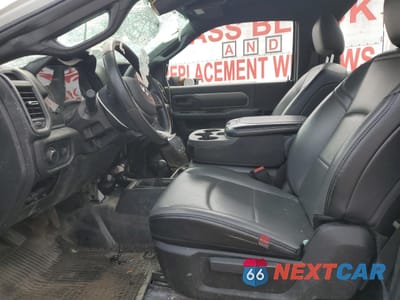 Zdjęcie 7 z 12 samochodu: 2024 RAM 5500 VIN:3C7WRNDL0RG229825 - miniatura