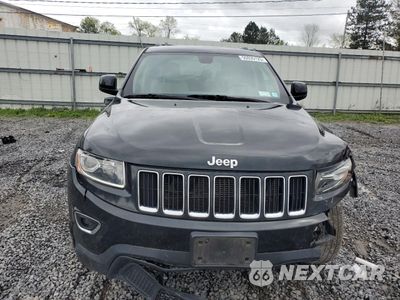Piąte zdjęcie samochodu w środku: 2015 JEEP GRAND CHEROKEE LAREDO VIN:1C4RJFAG2FC660003 - miniatura