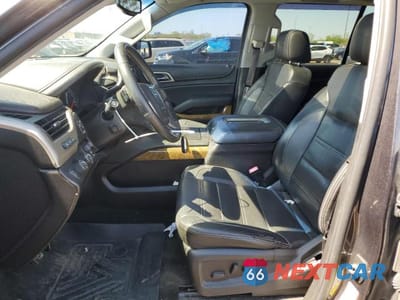 Zdjęcie 7 z 13 samochodu: 2017 GMC YUKON XL DENALI VIN:1GKS2HKJXHR118866 - miniatura