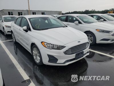 Czwarte zdjęcie samochodu z boku: 2019 FORD FUSION SE VIN:3FA6P0LU9KR124846 - miniatura