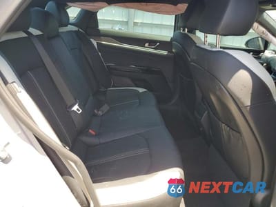 Zdjęcie 10 z 12 samochodu: 2025 KIA K5 GT LINE VIN:KNAG64J74S5304547 - miniatura