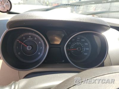 Zdjęcie 9 z 12 samochodu: 2013 HYUNDAI ELANTRA GLS VIN:5NPDH4AE0DH453359 - miniatura