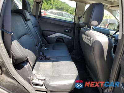 Zdjęcie 10 z 12 samochodu: 2012 MITSUBISHI OUTLANDER GT VIN:JA4JS4AX5CU013447 - miniatura