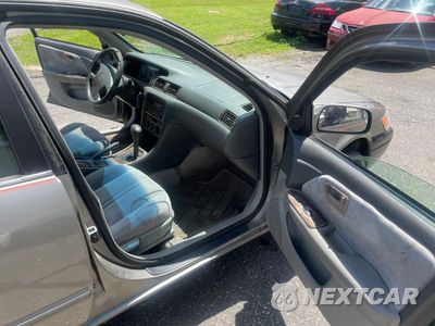 Piąte zdjęcie samochodu w środku: 1999 TOYOTA CAMRY CE VIN:4T1BG22K8XU567179 - miniatura
