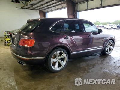 Trzecie zdjęcie samochodu z tyłu: 2018 BENTLEY BENTAYGA VIN:SJAAC2ZV0JC019042 - miniatura