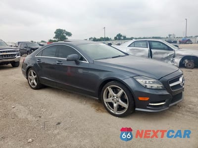Czwarte zdjęcie samochodu z boku: 2013 MERCEDES-BENZ CLS 550 VIN:WDDLJ7DB7DA076917 - miniatura