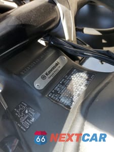 Zdjęcie 9 z 10 samochodu: 2023 KAWASAKI ZX1002 M VIN:JKBZXVM18PA004228 - miniatura