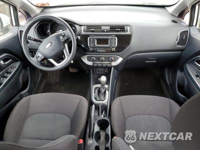 Zdjęcie 8 z 12 samochodu: 2016 KIA RIO LX VIN:KNADM4A38G6689506 - miniatura