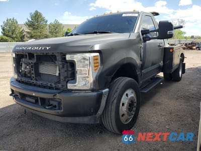 2017 FORD F450 SUPER DUTY 1FDUF4GTXHEC48225 - główne zdjęcie licytacji z USA - miniatura