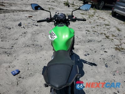Zdjęcie 6 z 10 samochodu: 2019 KAWASAKI ER650 H VIN:JKAEREH10KDA38939 - miniatura