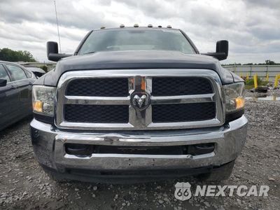 Piąte zdjęcie samochodu w środku: 2018 RAM 2500 ST VIN:3C6UR5CL3JG365836 - miniatura