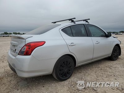 Trzecie zdjęcie samochodu z tyłu: 2015 NISSAN VERSA S VIN:3N1CN7AP0FL804719 - miniatura