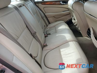 Zdjęcie 10 z 12 samochodu: 2004 JAGUAR VANDENPLAS VIN:SAJEA74C14SG02291 - miniatura