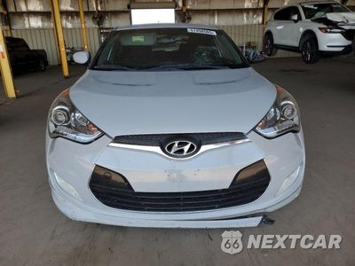 Piąte zdjęcie samochodu w środku: 2013 HYUNDAI VELOSTER VIN:KMHTC6ADXDU153407 - miniatura