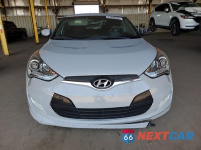 Piąte zdjęcie samochodu w środku: 2013 HYUNDAI VELOSTER VIN:KMHTC6ADXDU153407 - miniatura
