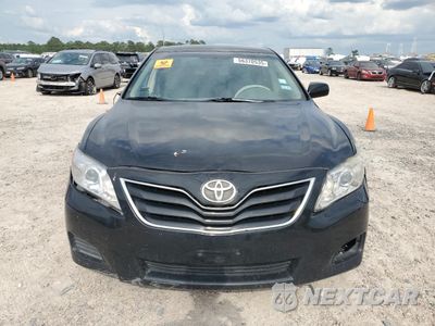 Piąte zdjęcie samochodu w środku: 2011 TOYOTA CAMRY BASE VIN:4T4BF3EK2BR172854 - miniatura