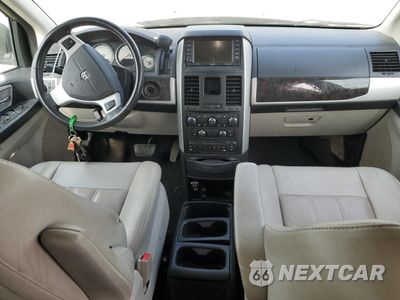 Zdjęcie 8 z 15 samochodu: 2010 DODGE GRAND CARAVAN SXT VIN:2D4RN5DXXAR216980 - miniatura