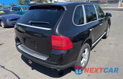Czwarte zdjęcie samochodu z boku: 2006 PORSCHE CAYENNE VIN:WP1AA29P06LA27007 - miniatura